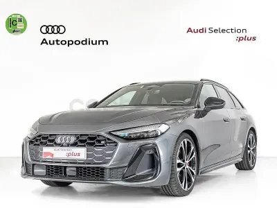Usado Audi A5 Ambiente 204 CV (150 kW) 2025 Gris / plata Familiar