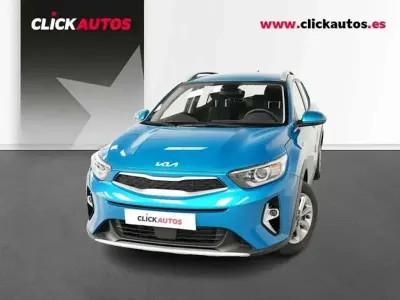 Usado Kia Stonic Active 79 HP (58 kW) 2025 Azul SUV