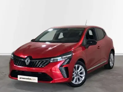 Usado Renault Clio Evolution 91 CV (66 kW) 2023 Rojo Utilitario