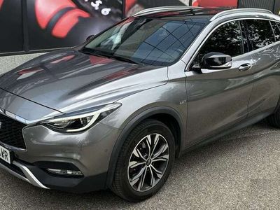 Infiniti QX30