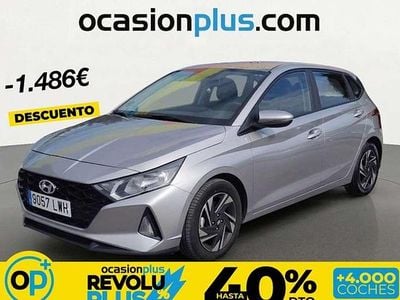Usado Hyundai i20 101 CV (74 kW) 2022 Gris Utilitario