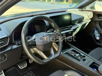 Usado Cupra Leon 245 CV (180 kW) 2021 Gris / plata Berlina