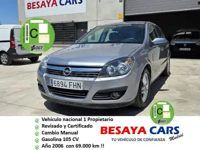 Usado Opel Astra Sport 105 CV (77 kW) 2006 Gris / plata Berlina