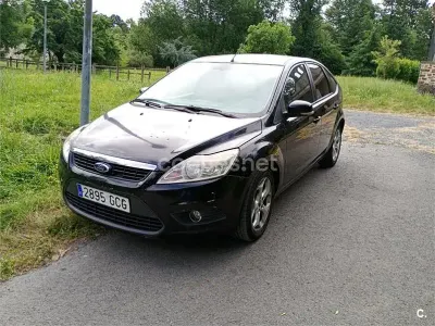 Usado Ford Focus Trend 115 CV (84 kW) 2008 Negro Berlina