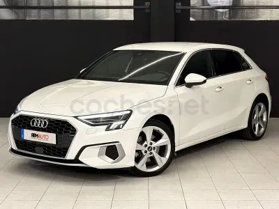 Usado Audi A3 110 CV (80 kW) 2021 Blanco Berlina