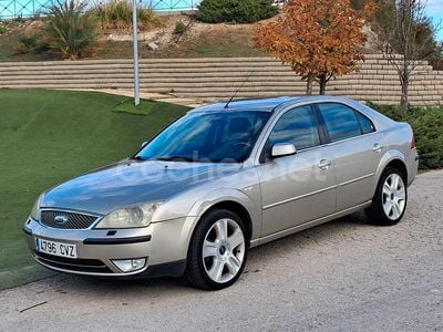 Beige Usado 2004 Ford Mondeo Futura Berlina | 2595 € (Precio justo)