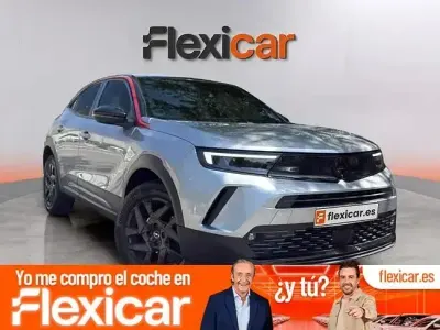 Usado Opel Mokka GS Line 130 CV (95 kW) 2022 Gris SUV