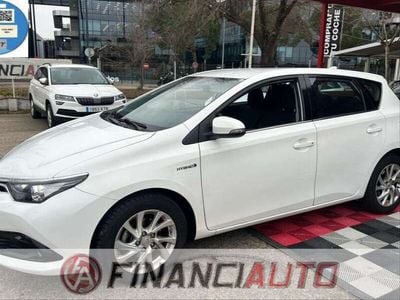 Toyota Auris Hybrid