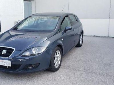 Usado Seat Leon Ecomotive 105 CV (77 kW) 2008 Gris Utilitario