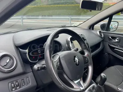 Usado Renault Clio IV Expression 90 CV (66 kW) 2014 Blanco Berlina
