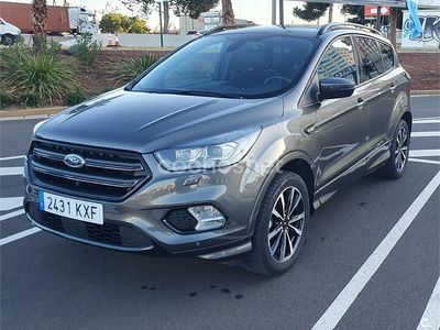 Usado Ford Kuga ST-Line 150 CV (110 kW) 2019 Gris / plata SUV