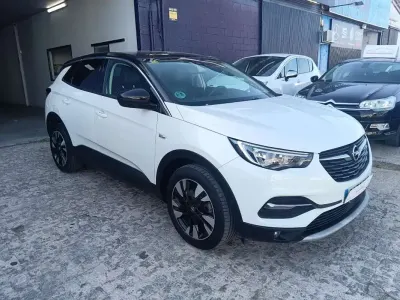 Usado Opel Grandland X Excellence 120 CV (88 kW) 2018 Blanco SUV