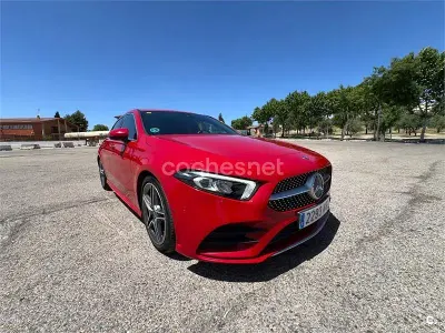 Usado Mercedes A180 109 CV (80 kW) 2018 Rojo Berlina