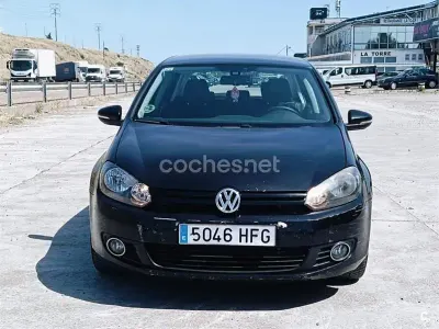 Usado VW Golf VI Advance 105 CV (77 kW) 2011 Negro Utilitario