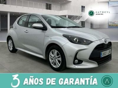 Gris Usado 2021 Toyota Yaris Hybrid Business Edition Utilitario | 16.500 € (Precio justo)