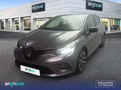 Usado Renault Clio Techno 90 CV (66 kW) 2023 Utilitario