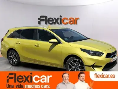 Usado Kia Ceed 120 CV (88 kW) 2023 Amarillo Utilitario