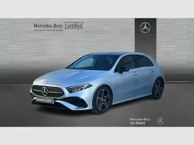 Usado Mercedes A180 136 HP (100 kW) 2025 Prateado Sedan
