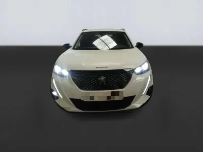 Usado Peugeot 2008 Allure 110 CV (80 kW) 2022 Blanco SUV