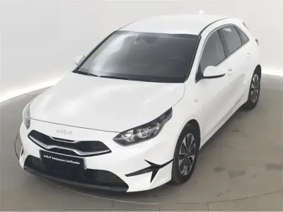 Usado Kia Ceed 100 CV (73 kW) 2025 Blanco Utilitario