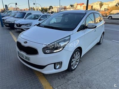 Usado Kia Carens 115 CV (84 kW) 2016 Blanco Monovolumen