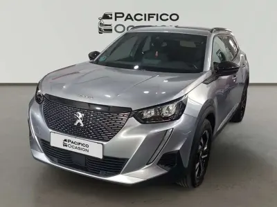 Usado Peugeot 2008 Allure 131 CV (96 kW) 2023 Gris SUV