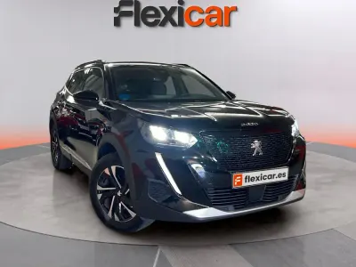 Begagnad Peugeot e-2008