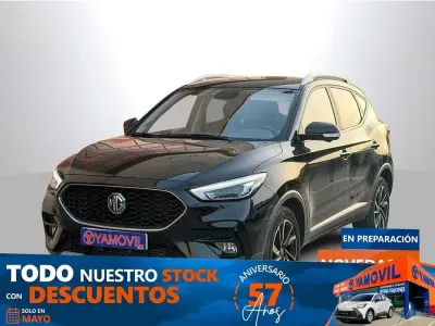 Usado MG ZS Luxury 111 CV (81 kW) 2024 Negro SUV