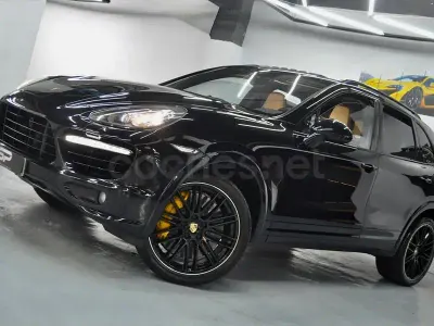 Usado Porsche Cayenne Turbo S 550 CV (404 kW) 2013 Negro SUV