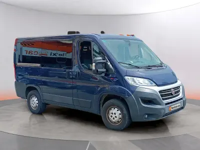 Usado Fiat Ducato 150 CV (110 kW) 2018 Azul Van