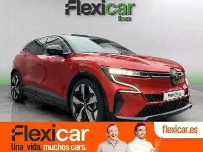 Usado Renault Mégane IV Equilibre 95 kW (130 CV) 2022 Rojo