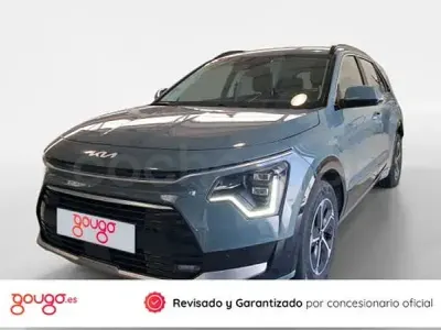 Usado Kia Niro 141 HP (103 kW) 2023 Verde SUV