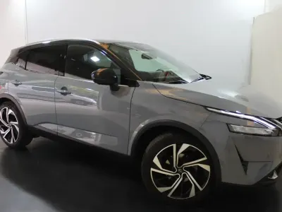 Usado Nissan Qashqai Tekna 190 HP (139 kW) 2022 Cinzento SUV