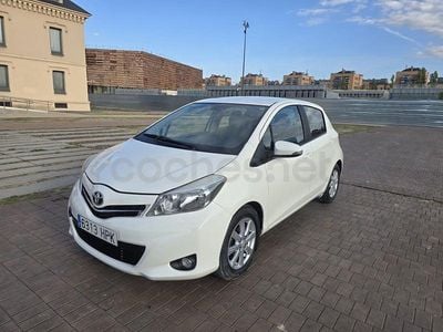 Brugt Toyota Yaris Active 90 HK (66 kW) 2013 Hvid Hatchback