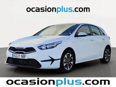Usado Kia Ceed 101 CV (74 kW) 2025 Blanco Utilitario