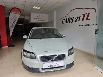 Usado Volvo C30 Momentum 136 CV (100 kW) 2008 Gris / plata Utilitario