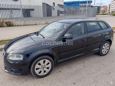 Usado Audi A3 Ambiente 140 CV (102 kW) 2010 Negro Utilitario