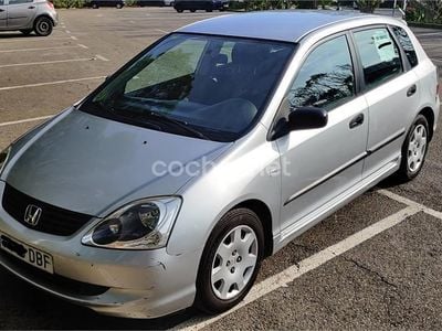 Gris / plata Usado 2004 Honda Civic LS Berlina | 5600 € (Un poco caro)
