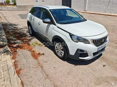 Usado Peugeot 3008 Allure 130 CV (95 kW) 2020 Blanco SUV