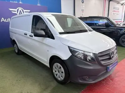 Usado Mercedes Vito 102 CV (75 kW) 2023 Blanco Van