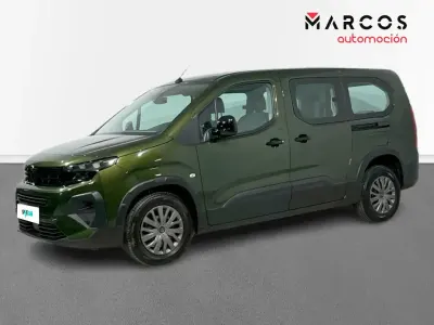 Usado Peugeot Rifter Allure 100 CV (73 kW) 2025 Monovolumen