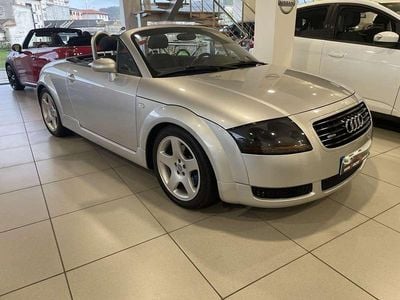 Usado Audi TT 150 CV (110 kW) 2002 Gris Descapotable