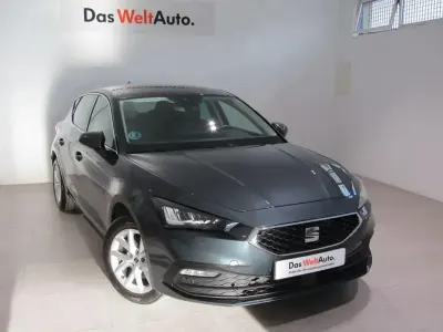 Occasion Seat Leon Style 116 PK (85 kW) 2025 Grijs Sedan