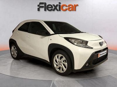 Blanco Usado 2024 Toyota Aygo X Play SUV | 11.990 € (Precio justo)