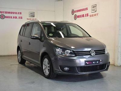 Usado VW Touran Advance 105 CV (77 kW) 2012 Gris Monovolumen