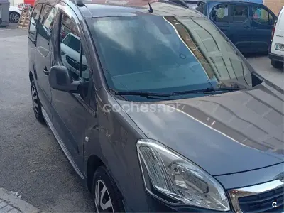 Käytetty Peugeot Partner Tepee Style 100 HP (73 kW) 2016 Ruskea Tila-auto
