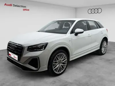 Używany Audi Q2 Black Edition 150 KM (110 kW) 2025 Biały SUV