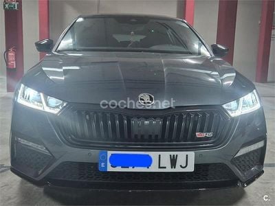 Usado Skoda Octavia RS 245 CV (180 kW) 2022 Gris / plata Familiar