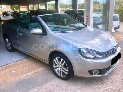 Usado VW Golf Cabriolet 105 CV (77 kW) 2013 Beige Descapotable