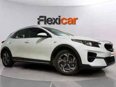 Usado Kia XCeed 120 CV (88 kW) 2019 Negro SUV